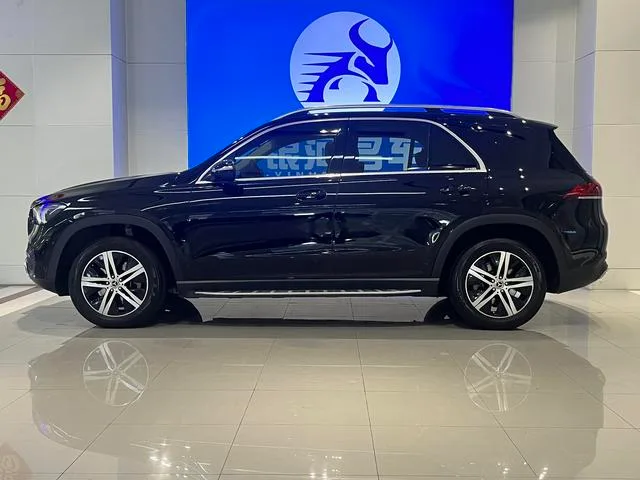 Mercedes-Benz GLE (Imported) 2022 GLE 350 4MATIC Type dynamique extérieur photo 4 Mercedes-Benz GLE (Imported) 2022 GLE 350 4MATIC Type dynamique extérieur photo 4