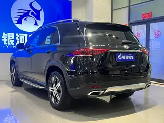 Mercedes-Benz GLE (Imported) 2022 GLE 350 4MATIC Type dynamique intérieur photo 13 Mercedes-Benz GLE (Imported) 2022 GLE 350 4MATIC Type dynamique intérieur photo 13