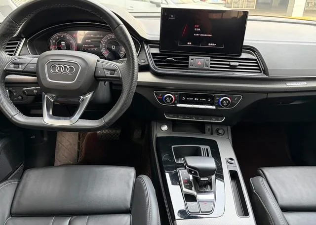 Audi Q5L 2022 45T Deluxe Dynamic exterior photo 7 Audi Q5L 2022 45T Deluxe Dynamic exterior photo 7