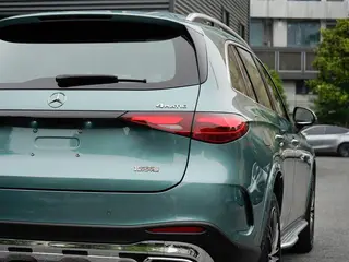 Mercedes-Benz GLC 2025 GLC 300 L 4MATIC De lujo 5 Asiento exterior foto 6 Mercedes-Benz GLC 2025 GLC 300 L 4MATIC De lujo 5 Asiento exterior foto 6