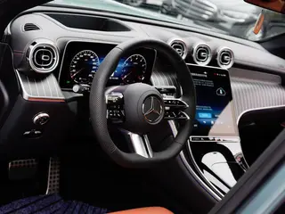 Mercedes-Benz GLC 2025 GLC 300 L 4MATIC De lujo 5 Asiento interior foto 11 Mercedes-Benz GLC 2025 GLC 300 L 4MATIC De lujo 5 Asiento interior foto 11