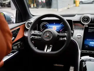 Mercedes-Benz GLC 2025 GLC 300 L 4MATIC De lujo 5 Asiento interior foto 13 Mercedes-Benz GLC 2025 GLC 300 L 4MATIC De lujo 5 Asiento interior foto 13