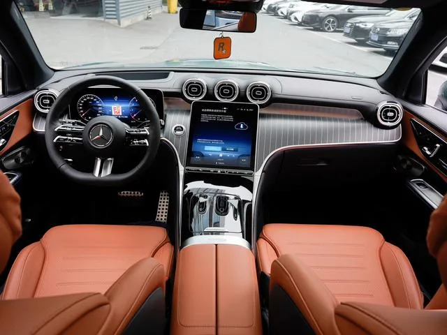 Mercedes-Benz GLC 2025 GLC 300 L 4MATIC De lujo 5 Asiento interior foto 16 Mercedes-Benz GLC 2025 GLC 300 L 4MATIC De lujo 5 Asiento interior foto 16