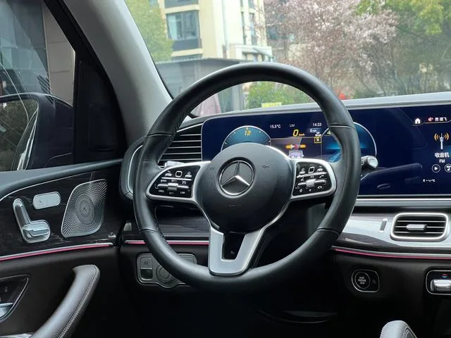 Mercedes-Benz GLE (Imported) 2023 GLE 350 4MATIC Style tendance extérieur photo 10 Mercedes-Benz GLE (Imported) 2023 GLE 350 4MATIC Style tendance extérieur photo 10