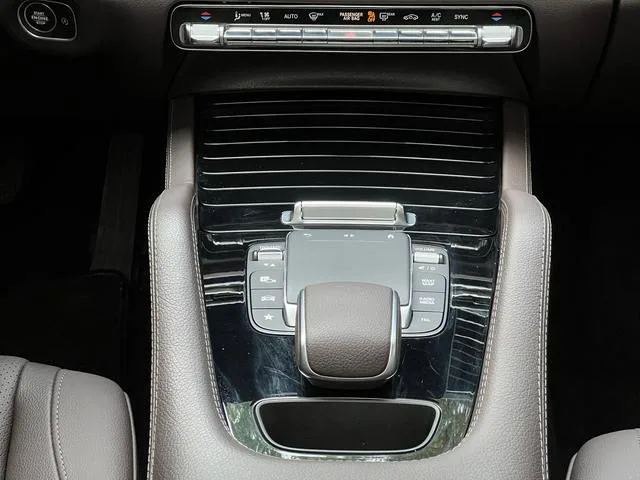Mercedes-Benz GLE (Imported) 2023 GLE 350 4MATIC Style tendance intérieur photo 13 Mercedes-Benz GLE (Imported) 2023 GLE 350 4MATIC Style tendance intérieur photo 13