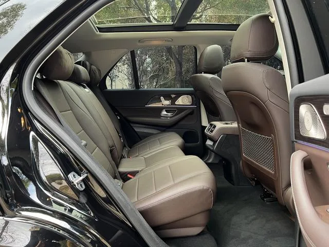 Mercedes-Benz GLE (Imported) 2023 GLE 350 4MATIC Style tendance intérieur photo 16 Mercedes-Benz GLE (Imported) 2023 GLE 350 4MATIC Style tendance intérieur photo 16