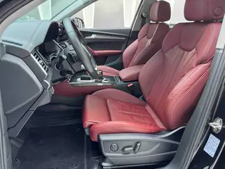 Audi Q5L 2022 45T Deluxe dinámico interior foto 13 Audi Q5L 2022 45T Deluxe dinámico interior foto 13