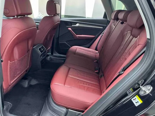 Audi Q5L 2022 45T Deluxe dinámico interior foto 14 Audi Q5L 2022 45T Deluxe dinámico interior foto 14