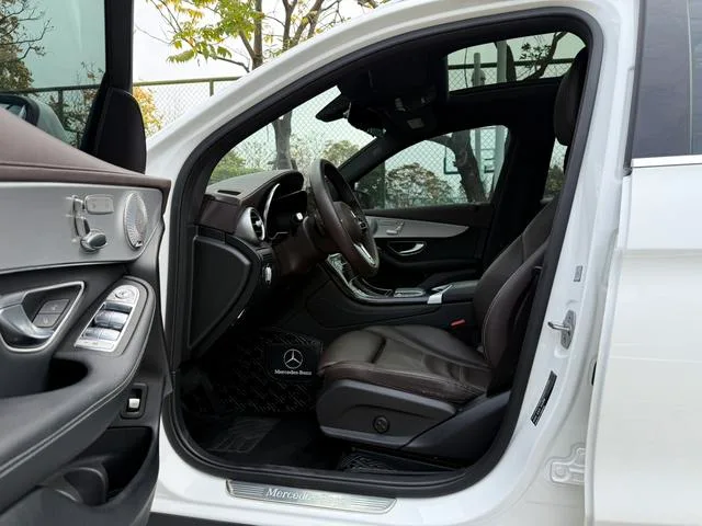 Mercedes-Benz GLC 2021 GLC 260 L 4MATIC Dynamic exterior photo 5 Mercedes-Benz GLC 2021 GLC 260 L 4MATIC Dynamic exterior photo 5