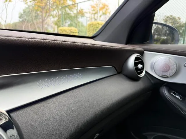 Mercedes-Benz GLC 2021 GLC 260 L 4MATIC Dynamic exterior photo 8 Mercedes-Benz GLC 2021 GLC 260 L 4MATIC Dynamic exterior photo 8