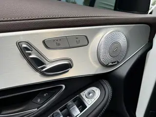 Mercedes-Benz GLC 2021 GLC 260 L 4MATIC Dynamic interior photo 12 Mercedes-Benz GLC 2021 GLC 260 L 4MATIC Dynamic interior photo 12