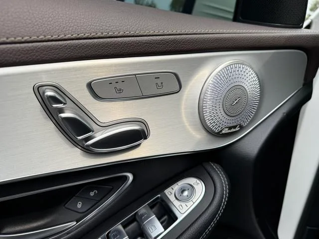 Mercedes-Benz GLC 2021 GLC 260 L 4MATIC Dynamic interior photo 12 Mercedes-Benz GLC 2021 GLC 260 L 4MATIC Dynamic interior photo 12