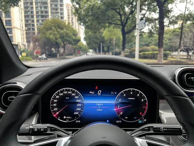 Mercedes-Benz GLC 2023 GLC 260 L 4MATIC Dinámico 5 Asiento exterior foto 8 Mercedes-Benz GLC 2023 GLC 260 L 4MATIC Dinámico 5 Asiento exterior foto 8