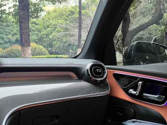 Mercedes-Benz GLC 2023 GLC 260 L 4MATIC Dinámico 5 Asiento interior foto 15 Mercedes-Benz GLC 2023 GLC 260 L 4MATIC Dinámico 5 Asiento interior foto 15