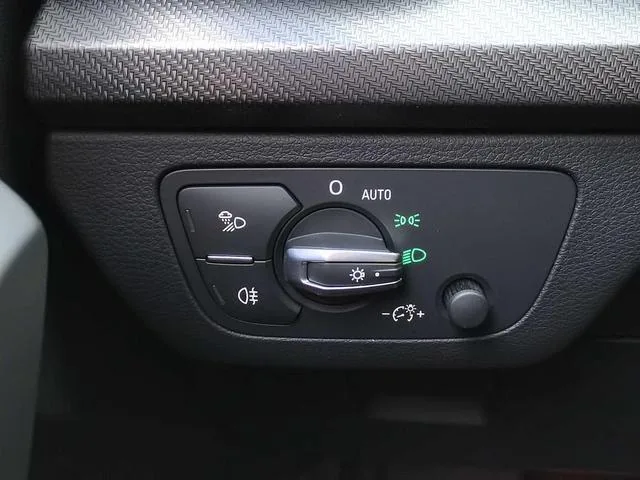 Audi Q5L 2022 Restyling 40T Deluxe Dynamic interior photo 10 Audi Q5L 2022 Restyling 40T Deluxe Dynamic interior photo 10