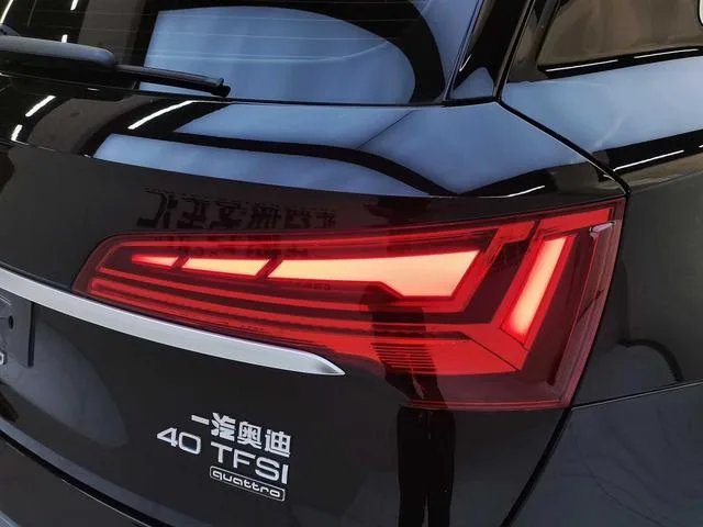 Audi Q5L 2022 Restyling 40T Deluxe Dynamic interior photo 12 Audi Q5L 2022 Restyling 40T Deluxe Dynamic interior photo 12