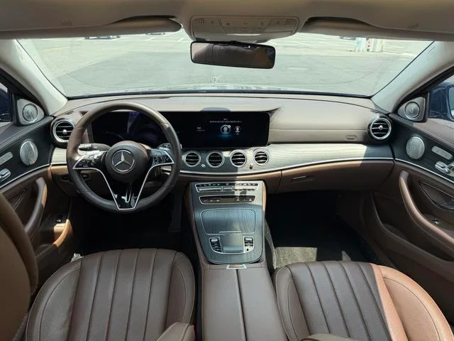 Mercedes-Benz E-Class 2022 Second change E 300 L Premium Trim Passenger car interior photo 9 Mercedes-Benz E-Class 2022 Second change E 300 L Premium Trim Passenger car interior photo 9