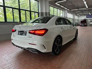 Mercedes-Benz A-Class 2024 A 200 L Edición de moda exterior foto 9 Mercedes-Benz A-Class 2024 A 200 L Edición de moda exterior foto 9