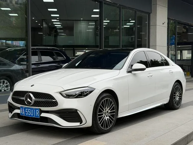 Mercedes-Benz C-Class 2025 C 260 L Sports version exterior photo 1 Mercedes-Benz C-Class 2025 C 260 L Sports version exterior photo 1
