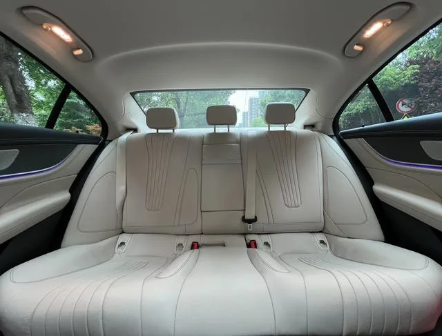 Mercedes-Benz CLS 2023 CLS 300 De lujo exterior foto 8 Mercedes-Benz CLS 2023 CLS 300 De lujo exterior foto 8