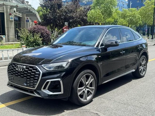 Audi Q5L Sportback 2021 40 TFSI Estilo de moda exterior foto 1 Audi Q5L Sportback 2021 40 TFSI Estilo de moda exterior foto 1