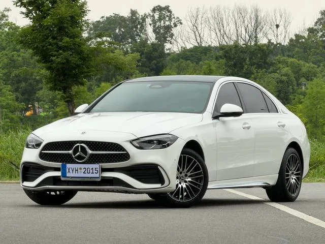 Mercedes-Benz C-Class 2023 Reforma C 260 L Versión deportiva exterior foto 1 Mercedes-Benz C-Class 2023 Reforma C 260 L Versión deportiva exterior foto 1