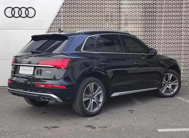 Audi Q5L 2021 45 TFSI Deluxe Dynamic exterior photo 4 Audi Q5L 2021 45 TFSI Deluxe Dynamic exterior photo 4