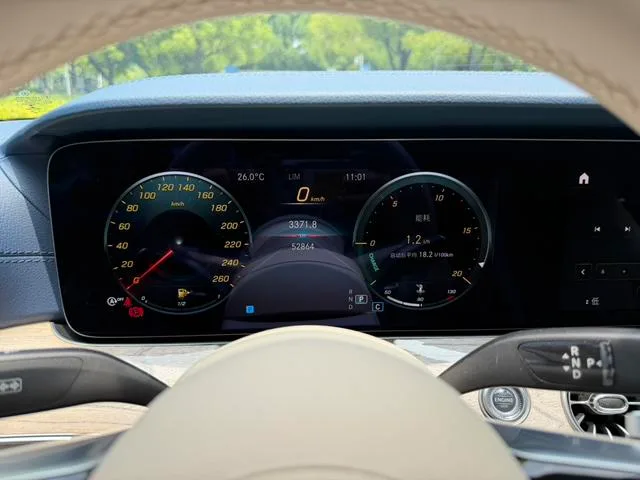 Mercedes-Benz E-Class (Imported) 2021 Reforma E 260 Coupé interior foto 11 Mercedes-Benz E-Class (Imported) 2021 Reforma E 260 Coupé interior foto 11