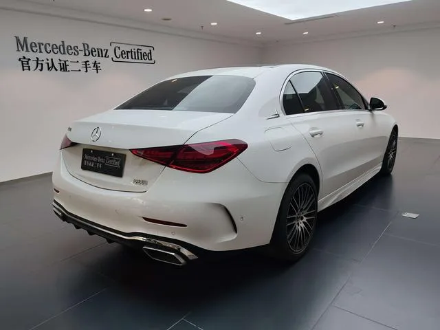 Mercedes-Benz C-Class 2022 C 260 L Versión deportiva exterior foto 5 Mercedes-Benz C-Class 2022 C 260 L Versión deportiva exterior foto 5