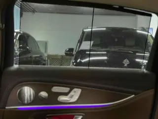 Mercedes-Benz E-Class 2022 E 300 L Luxury type Passenger car interior photo 10 Mercedes-Benz E-Class 2022 E 300 L Luxury type Passenger car interior photo 10