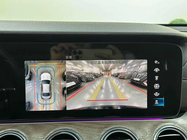 Mercedes-Benz E-Class 2022 E 300 L Luxury type Passenger car interior photo 12 Mercedes-Benz E-Class 2022 E 300 L Luxury type Passenger car interior photo 12