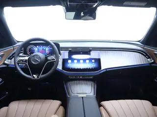 Mercedes-Benz E-Class 2024 E 300 L Fashionable Passenger car interior photo 14 Mercedes-Benz E-Class 2024 E 300 L Fashionable Passenger car interior photo 14