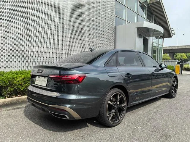 Audi A4L 2024 40 TFSI Deluxe dinámico exterior foto 5 Audi A4L 2024 40 TFSI Deluxe dinámico exterior foto 5