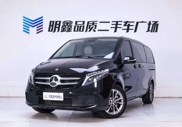Mercedes-Benz V-Class 2022 V 260 Versión piloto exterior foto 1 Mercedes-Benz V-Class 2022 V 260 Versión piloto exterior foto 1