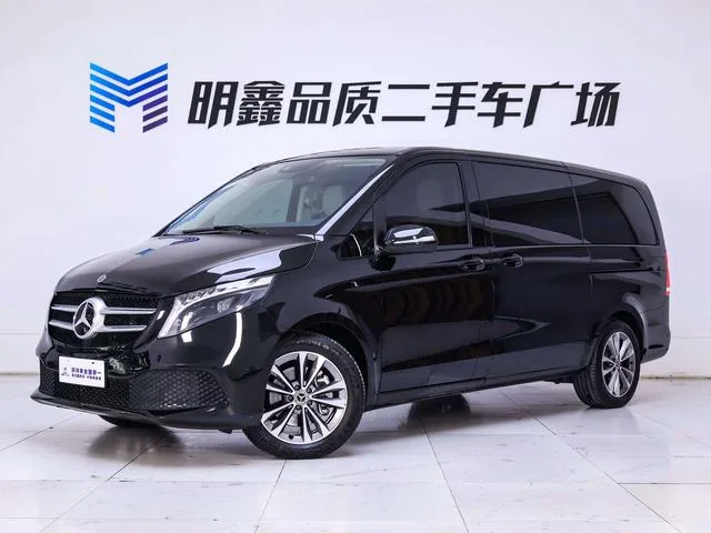 Mercedes-Benz V-Class 2022 V 260 Versión piloto exterior foto 3 Mercedes-Benz V-Class 2022 V 260 Versión piloto exterior foto 3