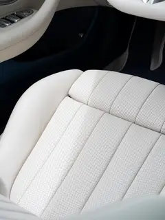 Mercedes-Benz E-Class (Imported) 2023 E 260 Coupe interior photo 10 Mercedes-Benz E-Class (Imported) 2023 E 260 Coupe interior photo 10