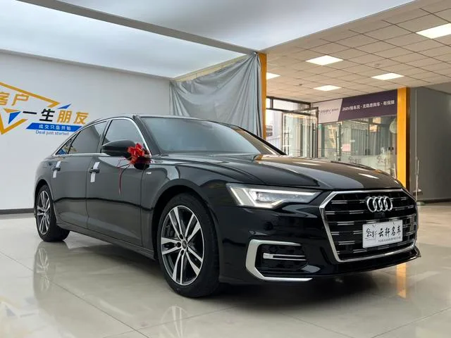 Audi A6L 2024 40 TFSI Deluxe dinámico exterior foto 3 Audi A6L 2024 40 TFSI Deluxe dinámico exterior foto 3