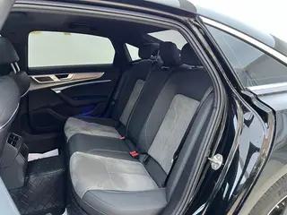 Audi A6L 2024 40 TFSI Deluxe dinámico interior foto 13 Audi A6L 2024 40 TFSI Deluxe dinámico interior foto 13