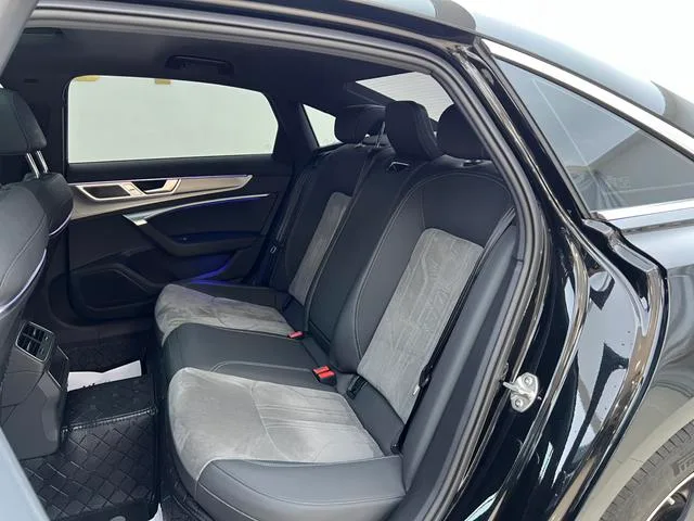 Audi A6L 2024 40 TFSI Deluxe dinámico interior foto 13 Audi A6L 2024 40 TFSI Deluxe dinámico interior foto 13