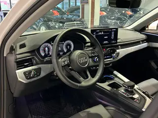 Audi A4L 2025 200 Versión Yuexiang de diez mil vehículos 40 TFSI Tipo dinámico de moda exterior foto 4 Audi A4L 2025 200 Versión Yuexiang de diez mil vehículos 40 TFSI Tipo dinámico de moda exterior foto 4