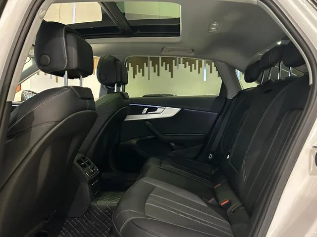 Audi A4L 2025 200 Versión Yuexiang de diez mil vehículos 40 TFSI Tipo dinámico de moda exterior foto 9 Audi A4L 2025 200 Versión Yuexiang de diez mil vehículos 40 TFSI Tipo dinámico de moda exterior foto 9