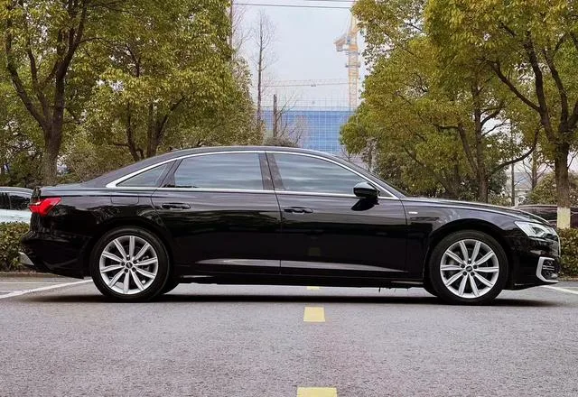 Audi A6L 2024 45 TFSI Zhenxuan Zhiya Type exterior photo 4 Audi A6L 2024 45 TFSI Zhenxuan Zhiya Type exterior photo 4