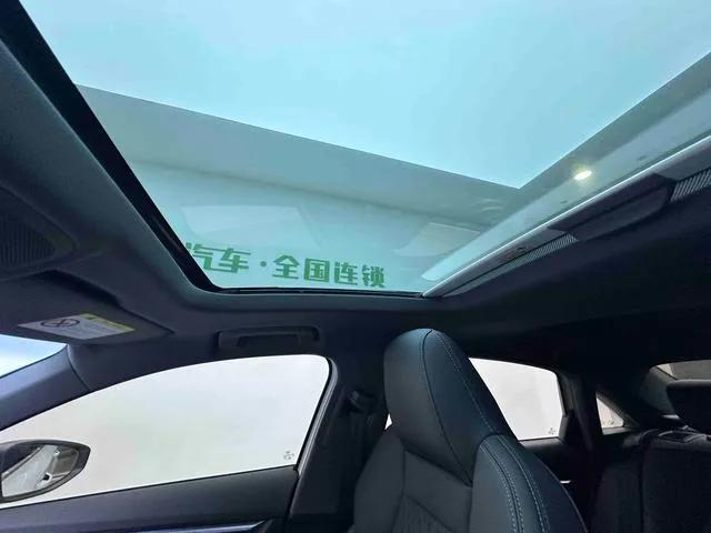 Audi A3 2023 Restyling A3L Limousine 35 TFSI Luxury Sport interior photo 14 Audi A3 2023 Restyling A3L Limousine 35 TFSI Luxury Sport interior photo 14