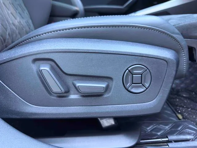 Audi A3 2023 Restyling A3L Limousine 35 TFSI Luxury Sport interior photo 17 Audi A3 2023 Restyling A3L Limousine 35 TFSI Luxury Sport interior photo 17