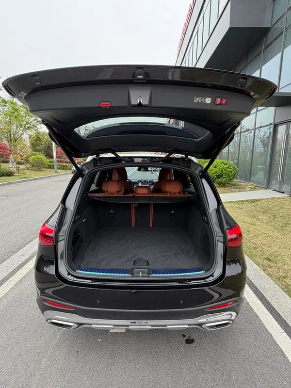 Mercedes-Benz GLC 2024 GLC 260 L 4MATIC Type dynamique 5 Siège extérieur photo 7 Mercedes-Benz GLC 2024 GLC 260 L 4MATIC Type dynamique 5 Siège extérieur photo 7