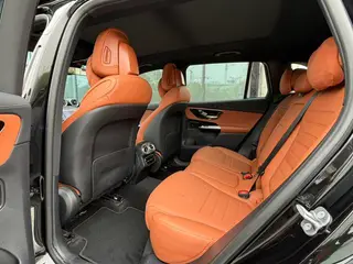 Mercedes-Benz GLC 2024 GLC 260 L 4MATIC Type dynamique 5 Siège intérieur photo 10 Mercedes-Benz GLC 2024 GLC 260 L 4MATIC Type dynamique 5 Siège intérieur photo 10