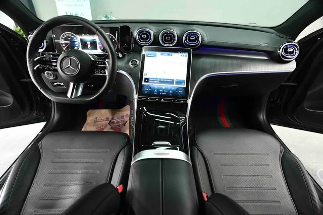 Mercedes-Benz C-Class 2023 Reforma C 260 L Versión deportiva interior foto 13 Mercedes-Benz C-Class 2023 Reforma C 260 L Versión deportiva interior foto 13