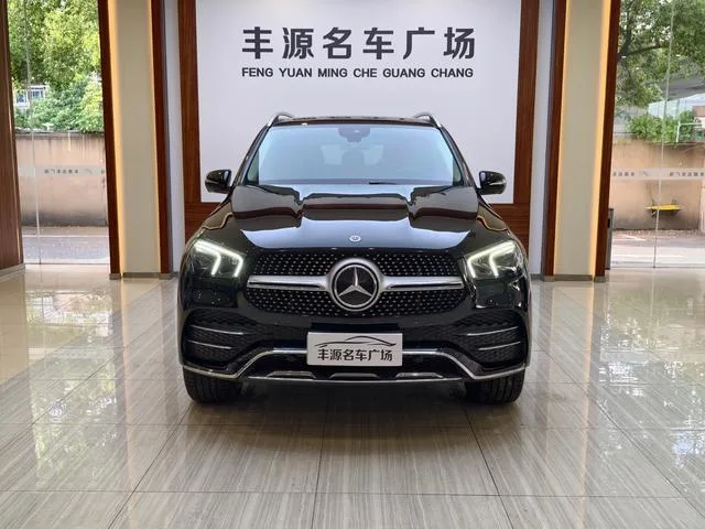 Mercedes-Benz GLE (Imported) 2021 GLE 450 4MATIC Estilo de moda exterior foto 2 Mercedes-Benz GLE (Imported) 2021 GLE 450 4MATIC Estilo de moda exterior foto 2