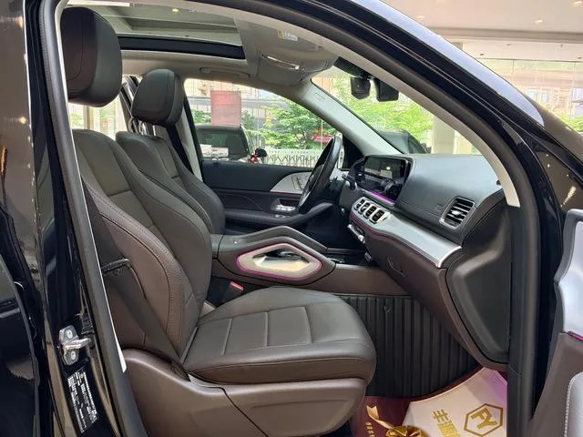 Mercedes-Benz GLE (Imported) 2021 GLE 450 4MATIC Estilo de moda exterior foto 8 Mercedes-Benz GLE (Imported) 2021 GLE 450 4MATIC Estilo de moda exterior foto 8