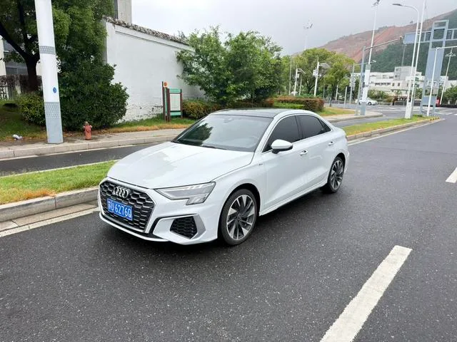 Audi A3 2022 A3L Limousine 35 TFSI Aggressive Sport exterior photo 1 Audi A3 2022 A3L Limousine 35 TFSI Aggressive Sport exterior photo 1